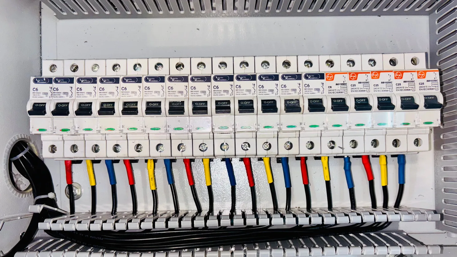 Electrical distribution panel for a capacitor bank vs harmonic filter assessment at an industrial site